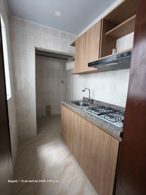 Apartamento de 2 alcobas en venta en Las Nieves, Bogotá, 65 m² · foto 3 de 10