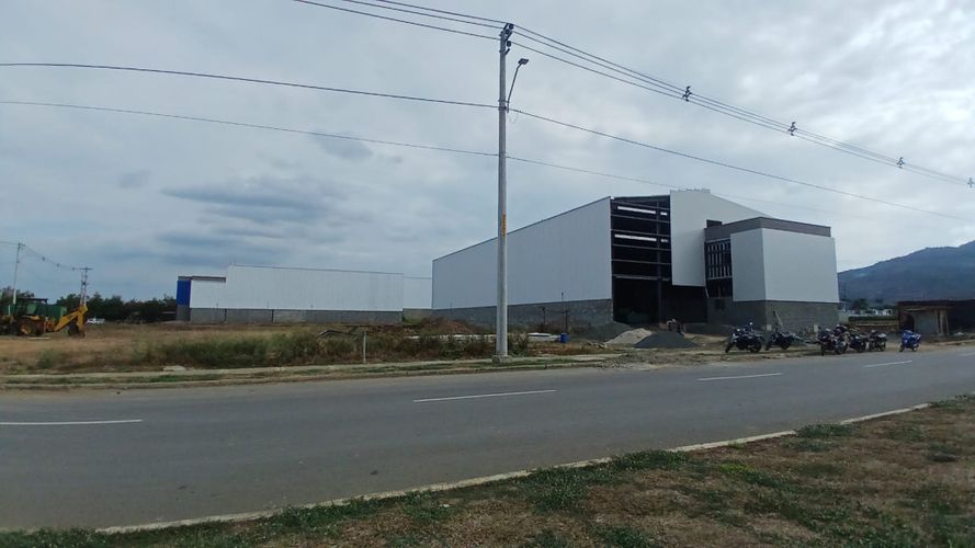Lote en venta en Palmaseca, Yumbo, 3370 m² · foto 4 de 18