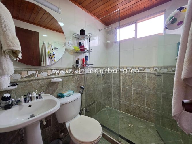 Apartamento de 5 alcobas en venta en Sotomayor, Bucaramanga, 229 m² · foto 24 de 24