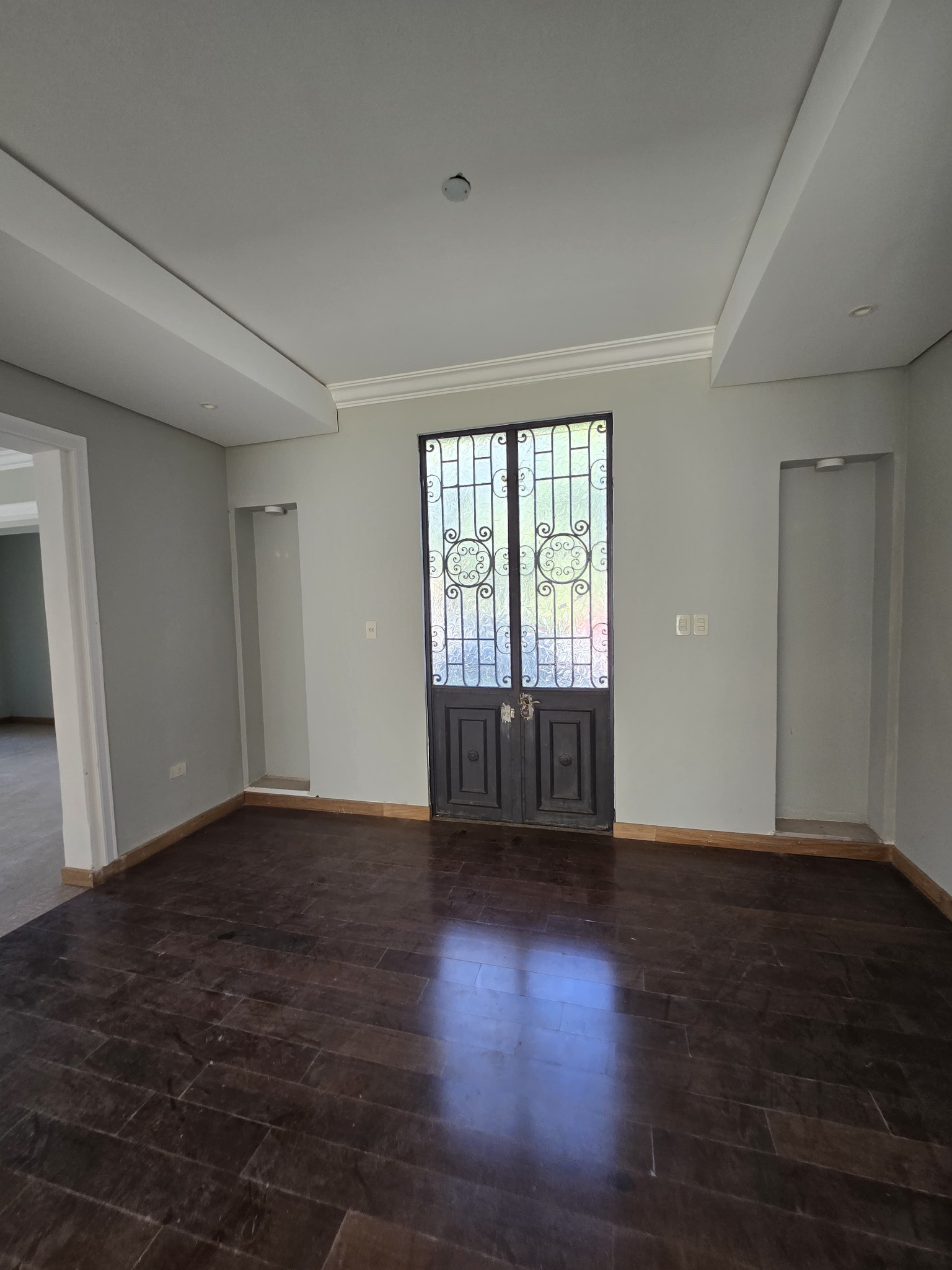 *RESIDENCIA UNICA EN CARMELITAS -RESIDENCIA SAN RAFAEL - EN ASUNCION - HERMOSA OBRA DE LA ARQ. OLGA HEINRICH -SAN RAFAEL ESQ. ROQUE CENTURION MIRANDA, BARRIO CARMELITAS* — foto 3