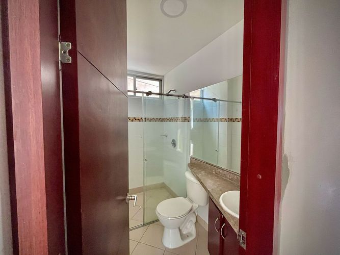 Apartamento de 3 alcobas en venta en Piedra Pintada, Ibagué, 101 m² · foto 13 de 24