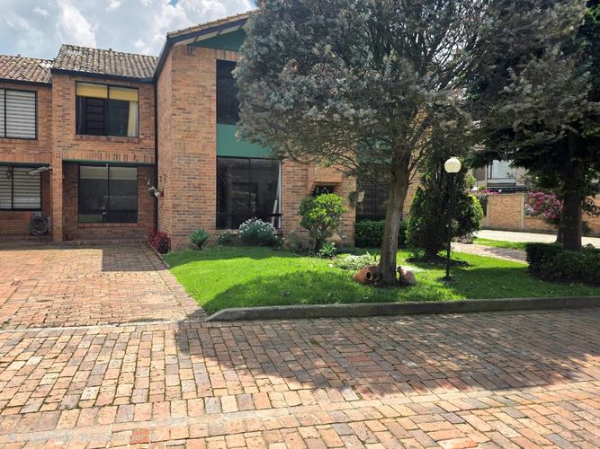 Casa en venta en Rio Frio, Chía · foto 2 de 24