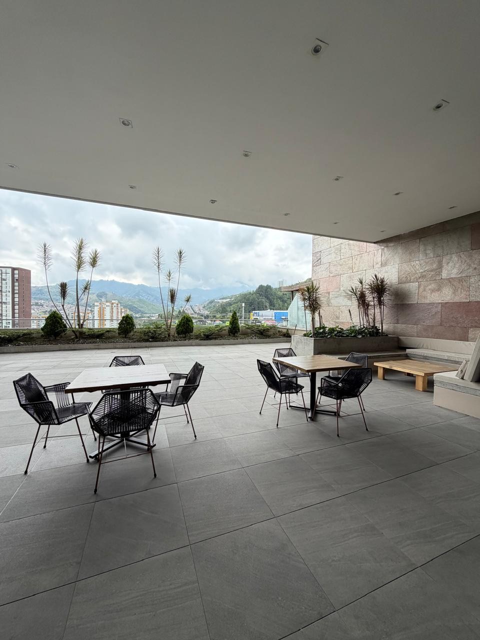 Apartamento en venta en Cable, Manizales · foto 6 de 24