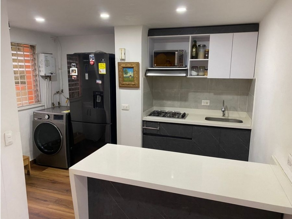 Apartamento en venta en El Poblado, Medellín 4