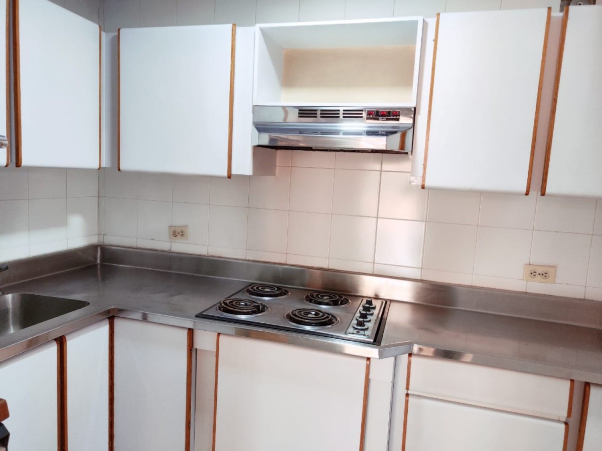 Apartamento en venta en La candelaria, Medellín 2