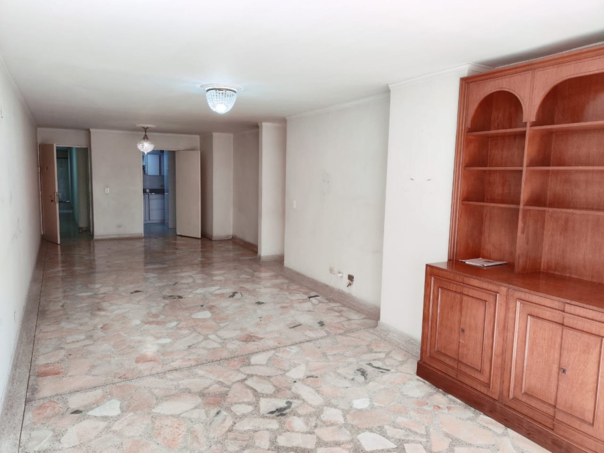 Apartamento en venta en La candelaria, Medellín 4