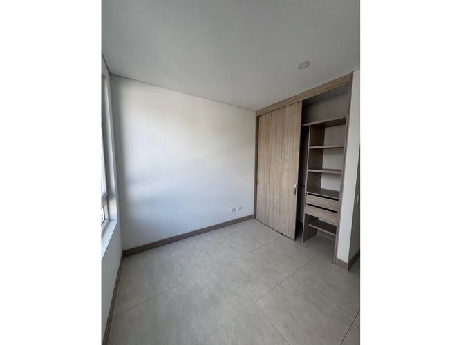 Apartamento en venta en La Flora, Cali · foto 2 de 13