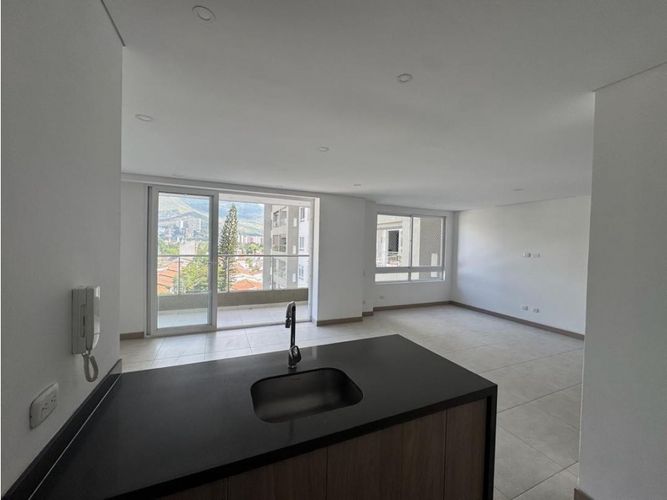 Apartamento en venta en La Flora, Cali · foto 8 de 13