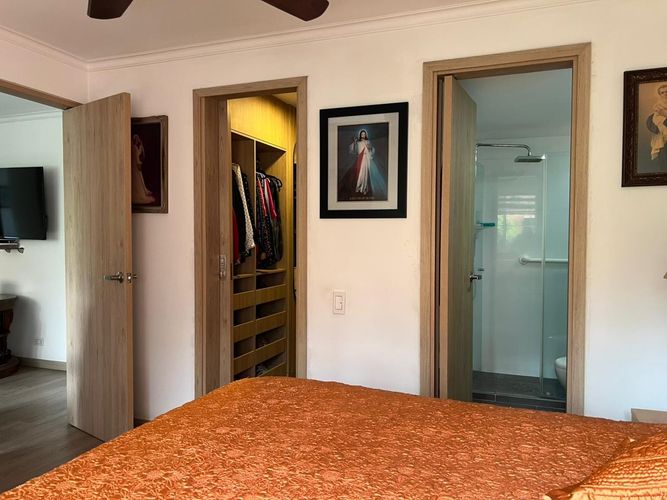 Apartamento de 3 alcobas en venta en El Llano (Santa Elena), Medellín, 125 m² · foto 14 de 18
