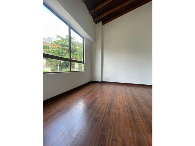 Casa de 3 alcobas en venta en Entre Amigos, Sabaneta, 480 m² · foto 9 de 24
