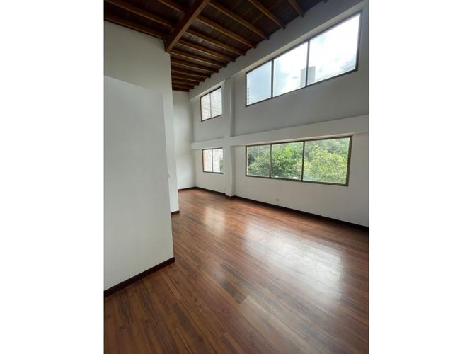 Casa de 3 alcobas en venta en Entre Amigos, Sabaneta, 480 m² · foto 11 de 24