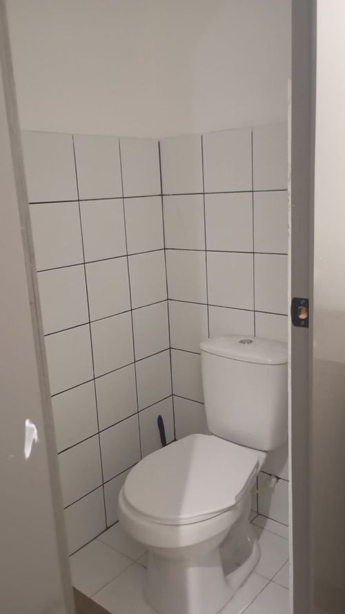 Local en arriendo en Los Colores, Medellín, 66 m² · foto 7 de 8