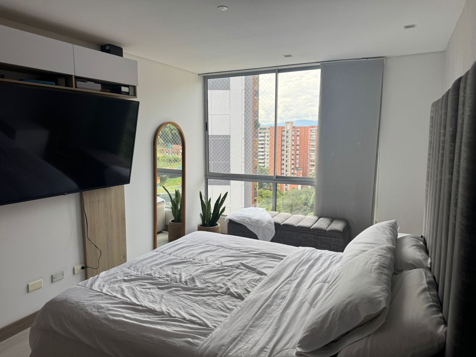 Apartamento en venta en Loma Del Esmeraldal, Envigado · foto 4 de 14