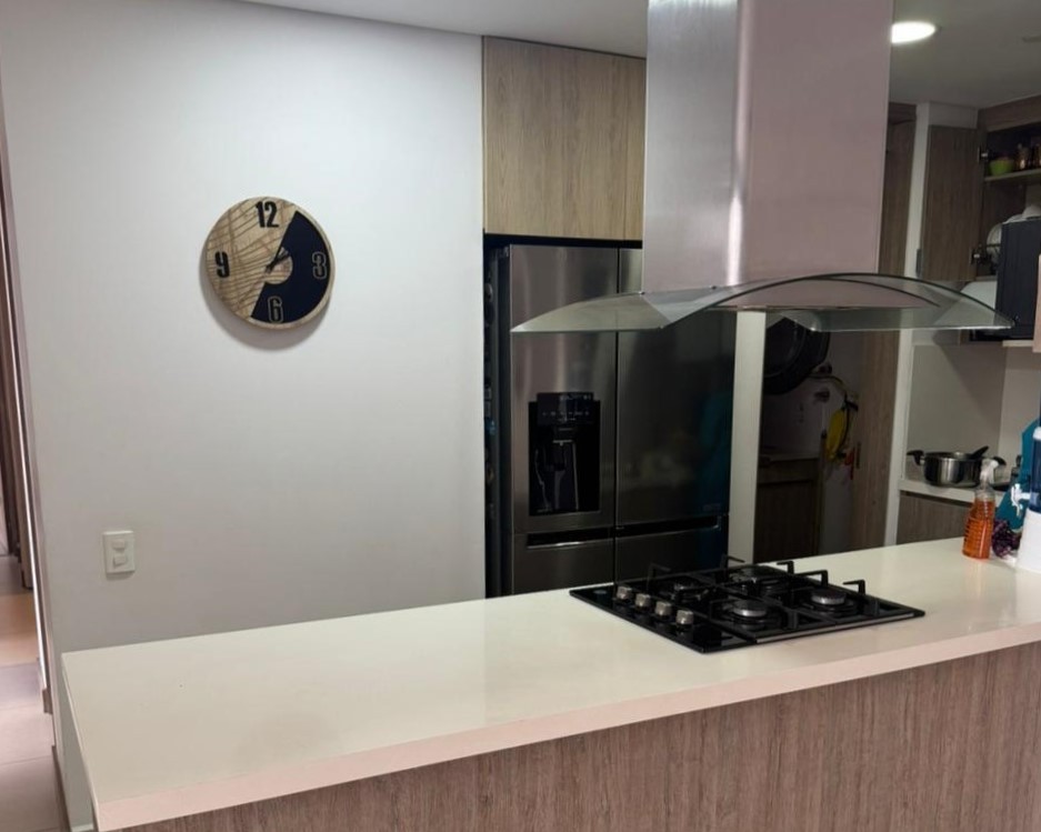 Apartamento en venta en Loma Del Esmeraldal, Envigado · foto 8 de 14