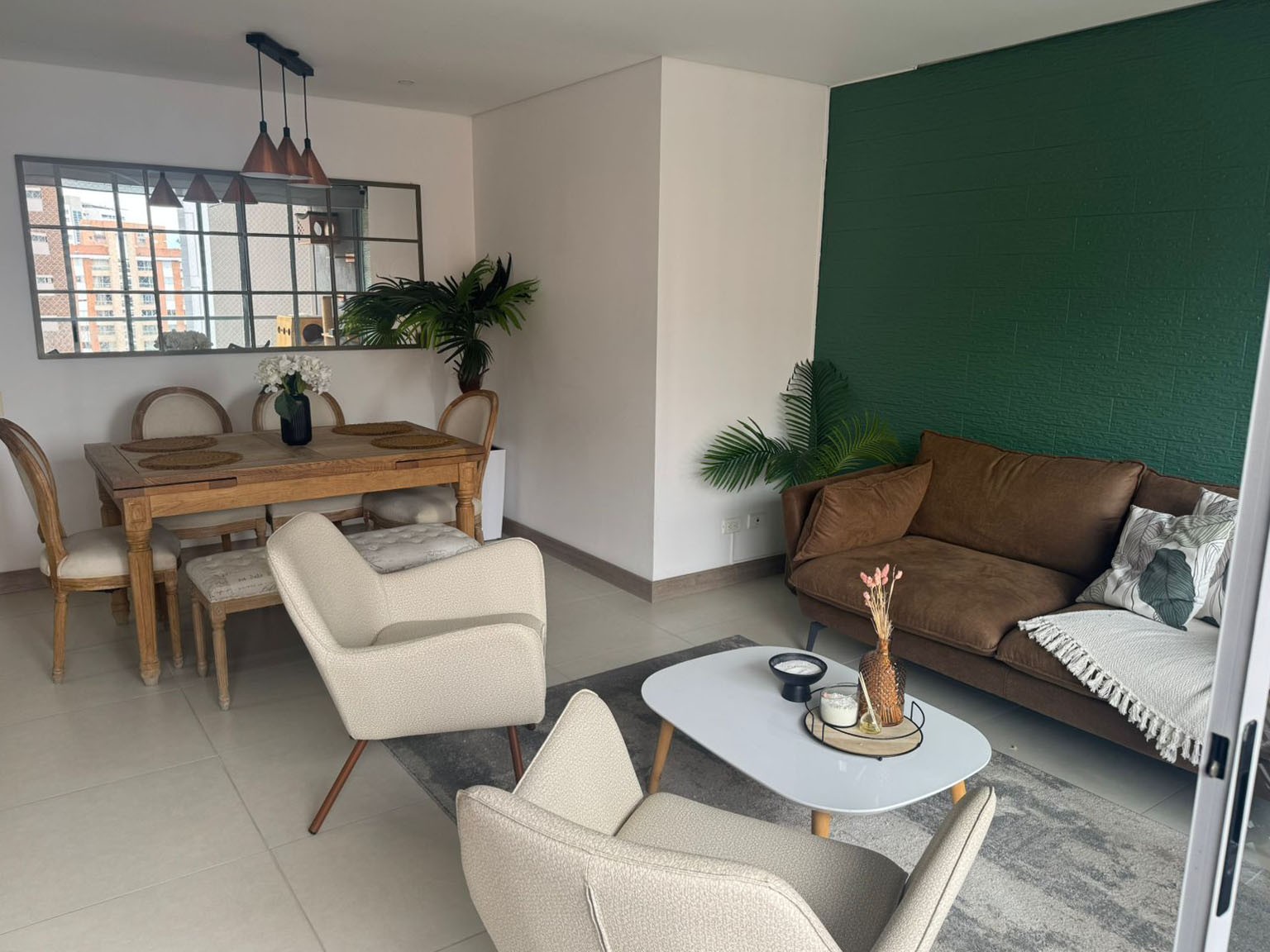 Apartamento en venta en Loma Del Esmeraldal, Envigado · foto 3 de 14