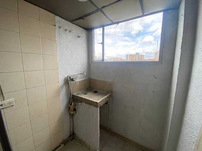 Apartamento de 3 alcobas en venta en Santa Helenita, Bogotá, 53 m² · foto 6 de 16