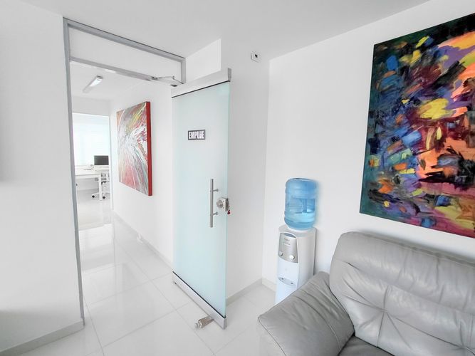 Consultorio en venta en Santa Monica, Cali, 52 m² · foto 7 de 16