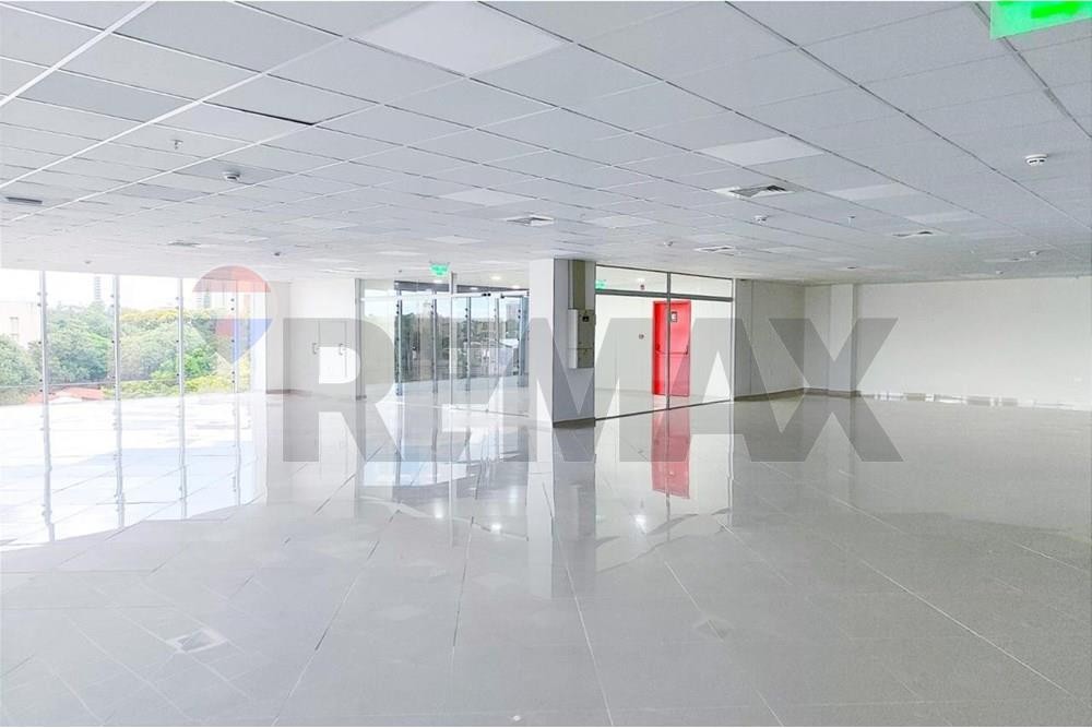 Exclusiva Oficina Premium en el Corazón de Villamorra: La Ubicación Estratégica para el Éxito de su Empresa — foto 2