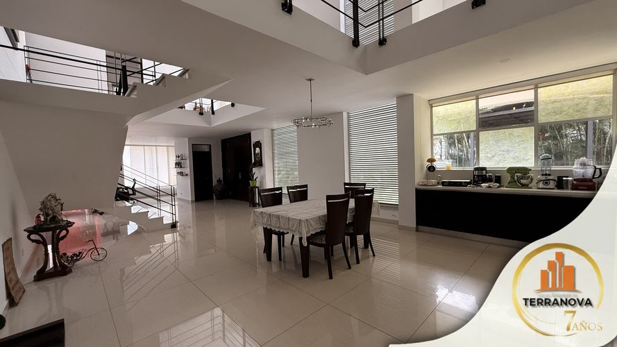 Casa de 6 alcobas en venta en Cerro Azul Del Vergel, Ibagué, 448 m² · foto 6 de 24