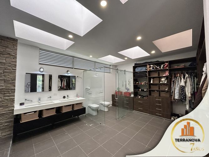 Casa de 6 alcobas en venta en Cerro Azul Del Vergel, Ibagué, 448 m² · foto 17 de 24