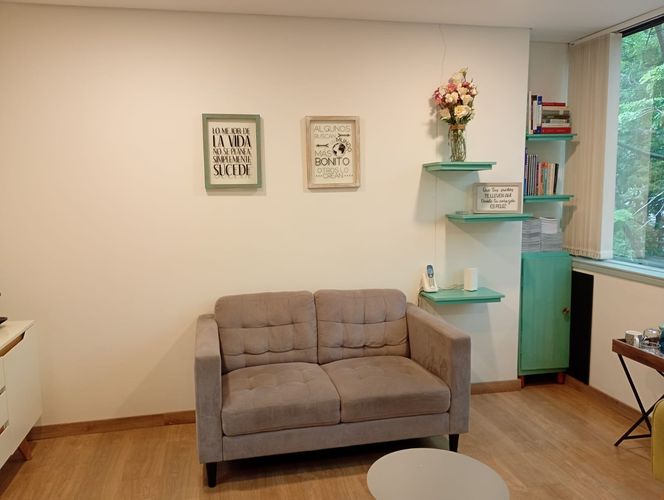 Consultorio en venta en El Poblado, Medellín, 23 m² · foto 6 de 13