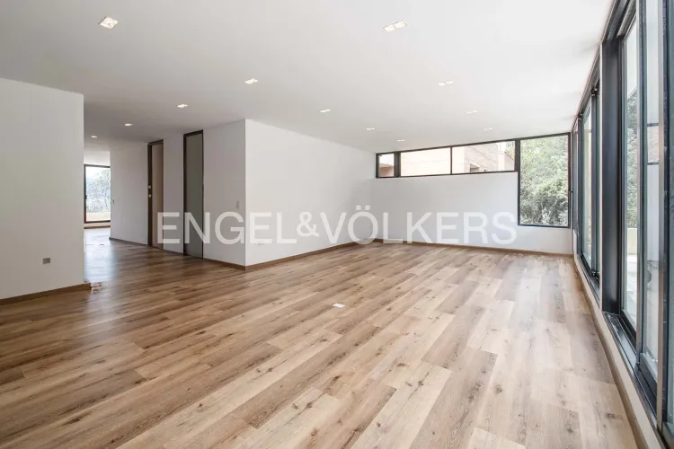Apartamento de 5 alcobas en venta en Sotileza, Bogotá, 254 m² · foto 22 de 24