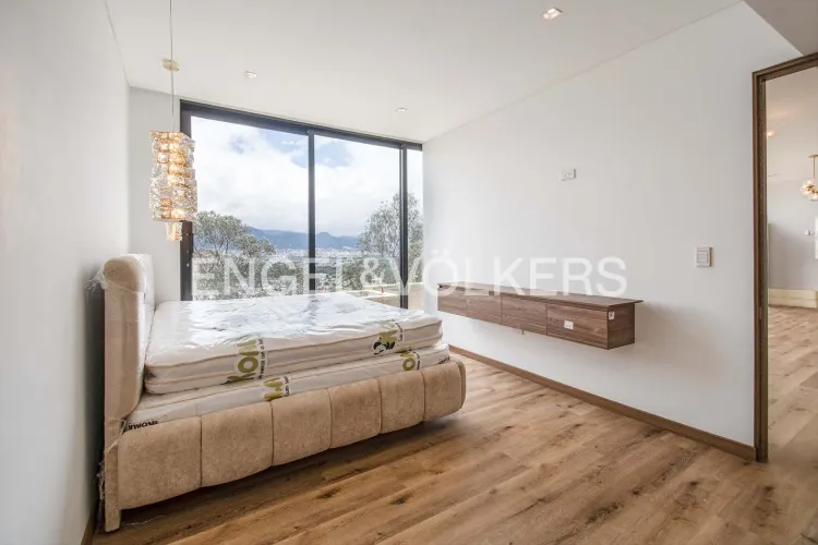 Apartamento de 5 alcobas en venta en Sotileza, Bogotá, 254 m² · foto 20 de 24