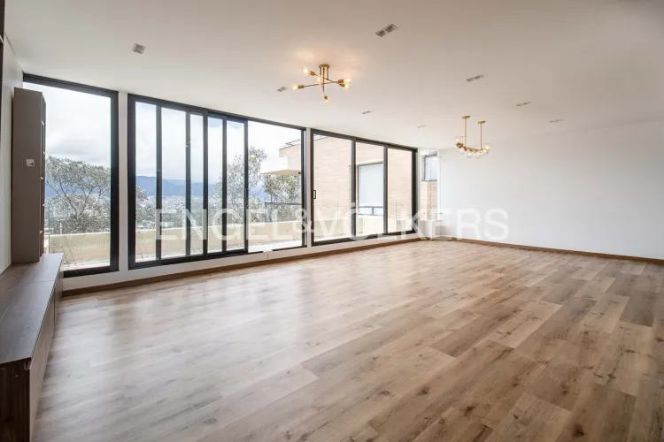Apartamento de 5 alcobas en venta en Sotileza, Bogotá, 254 m² · foto 19 de 24