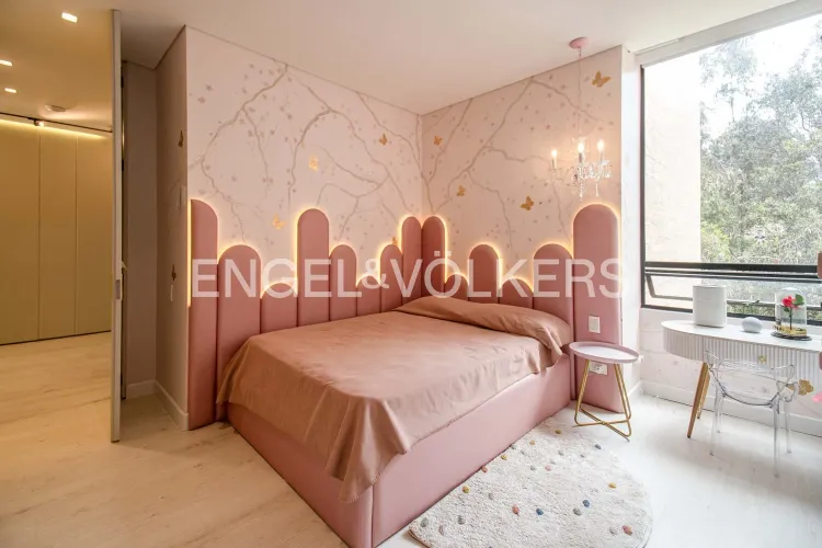 Apartamento de 5 alcobas en venta en Sotileza, Bogotá, 254 m² · foto 18 de 24