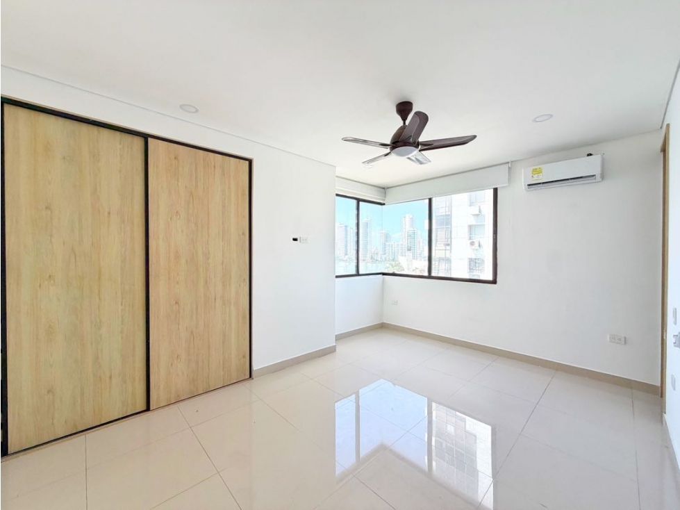 Apartamento en venta en Manga, Cartagena · foto 6 de 8
