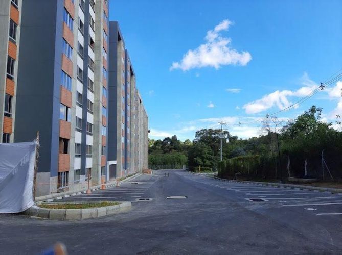 Apartamento de 2 alcobas en venta en La Macarena, Rionegro, 48 m² · foto 2 de 21