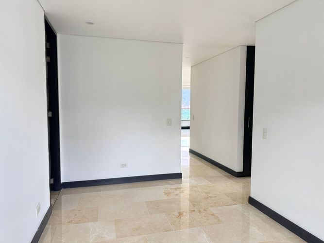 Apartamento de 3 alcobas en arriendo en El Poblado, Medellín, 150 m² · foto 13 de 20