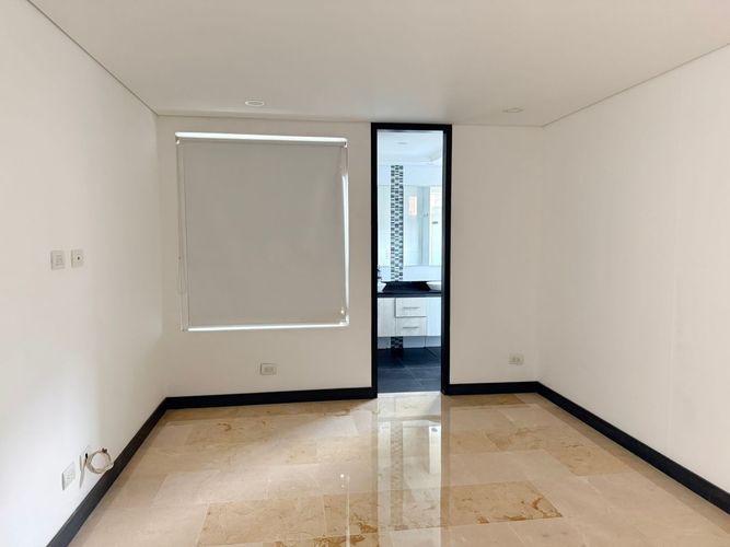 Apartamento de 3 alcobas en arriendo en El Poblado, Medellín, 150 m² · foto 16 de 20