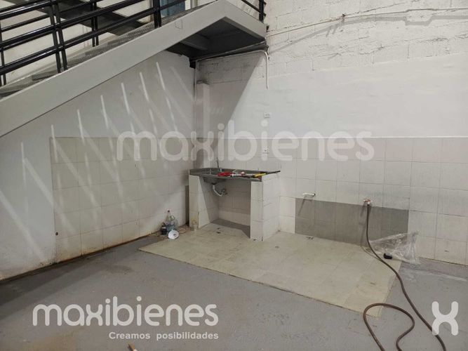 Bodega en arriendo en Caldas, La Estrella, 405 m² · foto 3 de 6