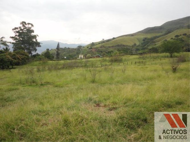 Lote en venta en Machado, Copacabana, 12860 m² · foto 7 de 18