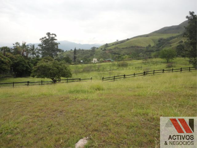 Lote en venta en Machado, Copacabana, 12860 m² · foto 14 de 18