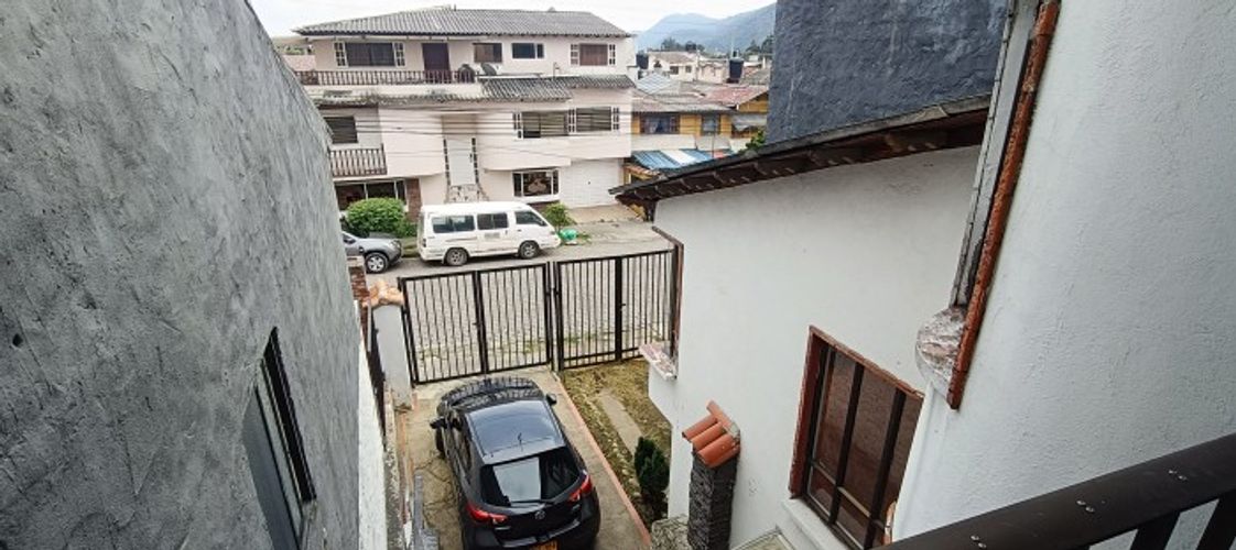 Casa de 5 alcobas en venta en Centro Historico, Chía, 400 m² · foto 5 de 24