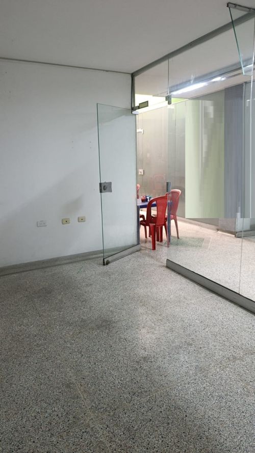 Local en arriendo en Latino, Cúcuta, 12 m² · foto 2 de 3