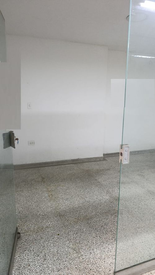 Local en arriendo en Latino, Cúcuta, 10 m² · foto 2 de 3