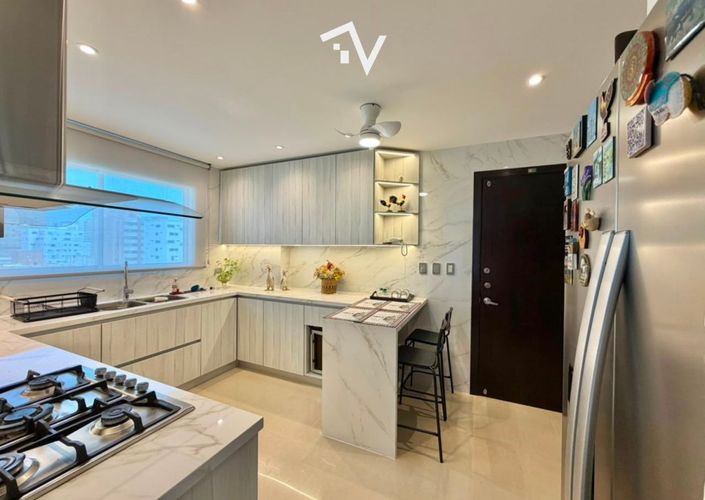 Apartamento de 3 alcobas en venta en Altos De Riomar, Barranquilla, 246 m² · foto 18 de 24