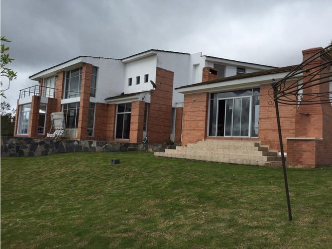 Casa de 4 alcobas en venta en Yerbabuena, Chía, 510 m² · foto 4 de 24