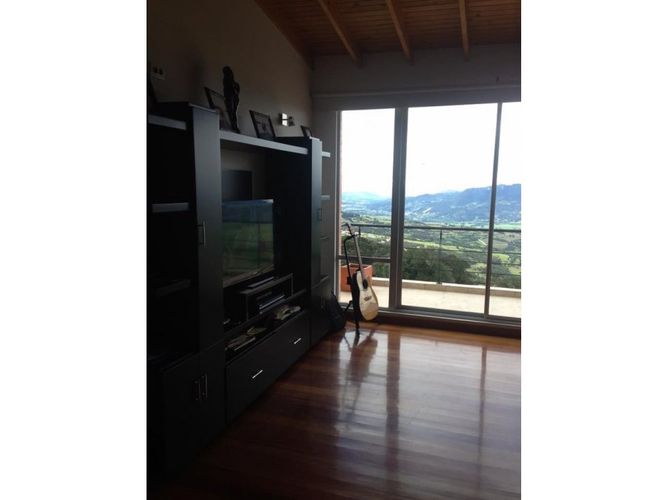 Casa de 4 alcobas en venta en Yerbabuena, Chía, 510 m² · foto 5 de 24