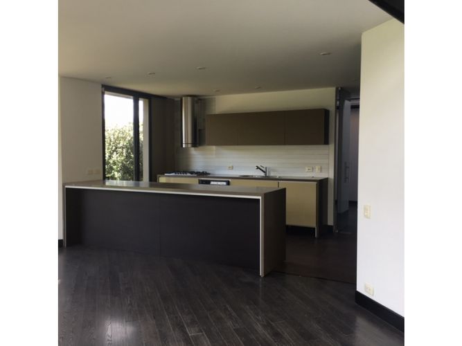 Casa de 4 alcobas en arriendo en Pueblo Viejo, Cota, 285 m² · foto 4 de 24