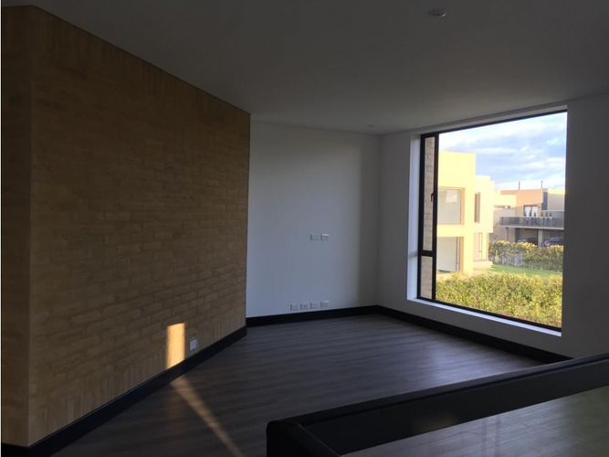 Casa de 4 alcobas en arriendo en Pueblo Viejo, Cota, 285 m² · foto 6 de 24