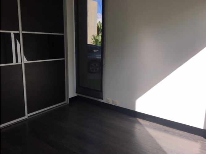 Casa de 4 alcobas en arriendo en Pueblo Viejo, Cota, 285 m² · foto 15 de 24
