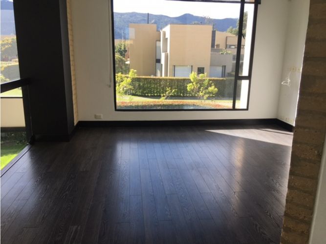 Casa de 4 alcobas en arriendo en Pueblo Viejo, Cota, 285 m² · foto 20 de 24