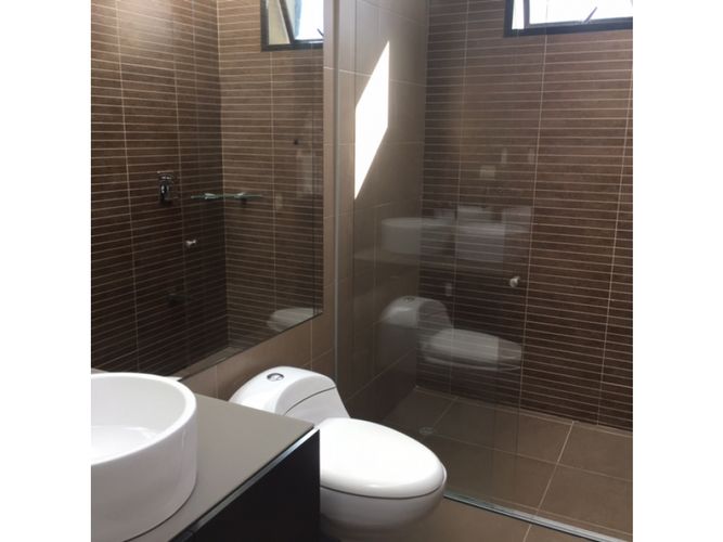 Casa de 4 alcobas en arriendo en Pueblo Viejo, Cota, 285 m² · foto 23 de 24
