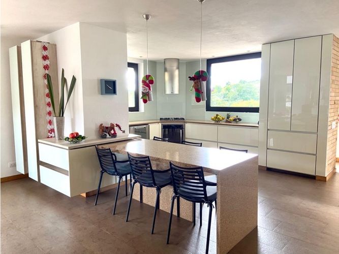 Casa de 5 alcobas en arriendo en Yerbabuena, Cajicá, 600 m² · foto 6 de 24