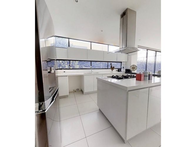 Casa de 4 alcobas en venta en Pueblo Viejo, Cota, 310 m² · foto 9 de 24