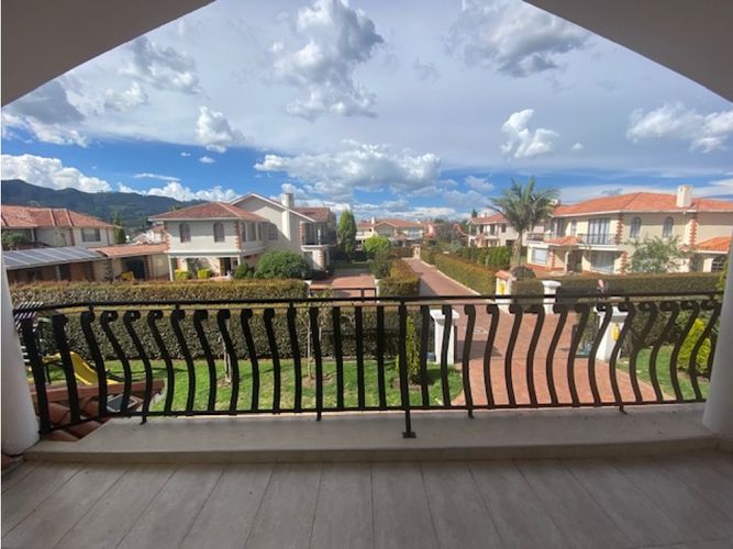 Casa de 4 alcobas en venta en Puente Vargas, Cajicá, 360 m² · foto 11 de 24